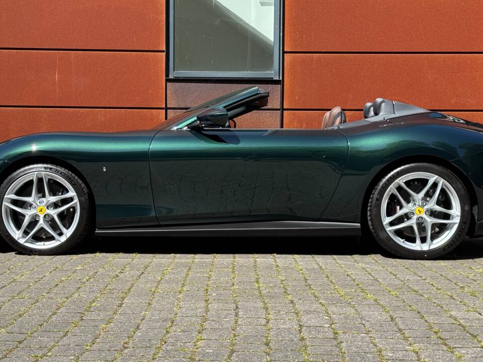 Bild 57/97 von Ferrari Roma Spider (2011)