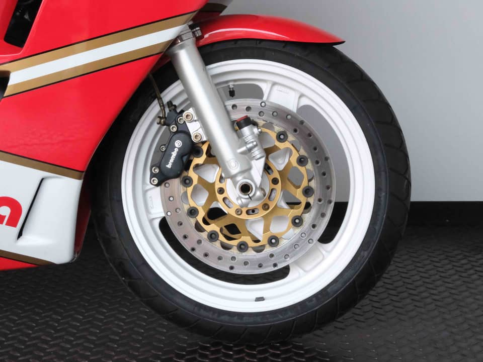 Image 17/95 of Bimota YB6 (1990)