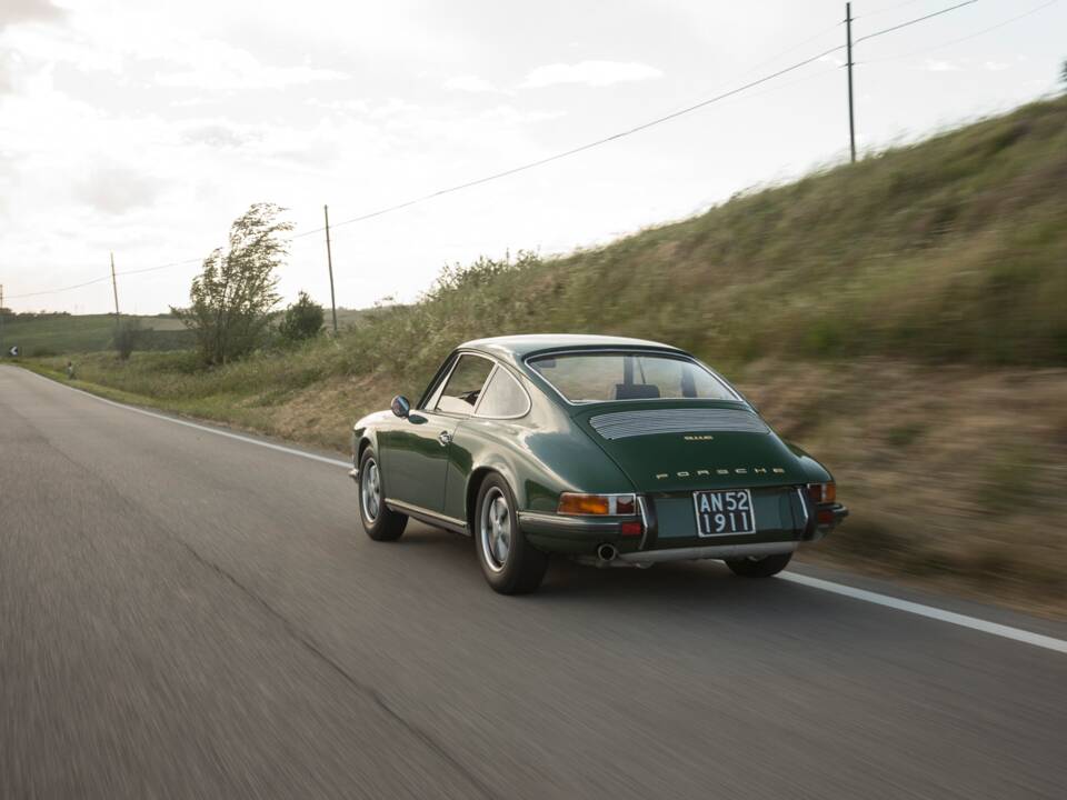 Bild 43/43 von Porsche 911 2.0 E (1969)