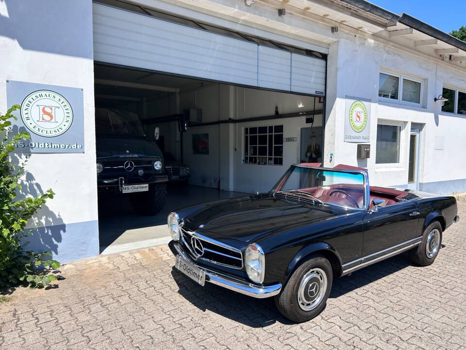 Image 35/36 of Mercedes-Benz 280 SL (1970)