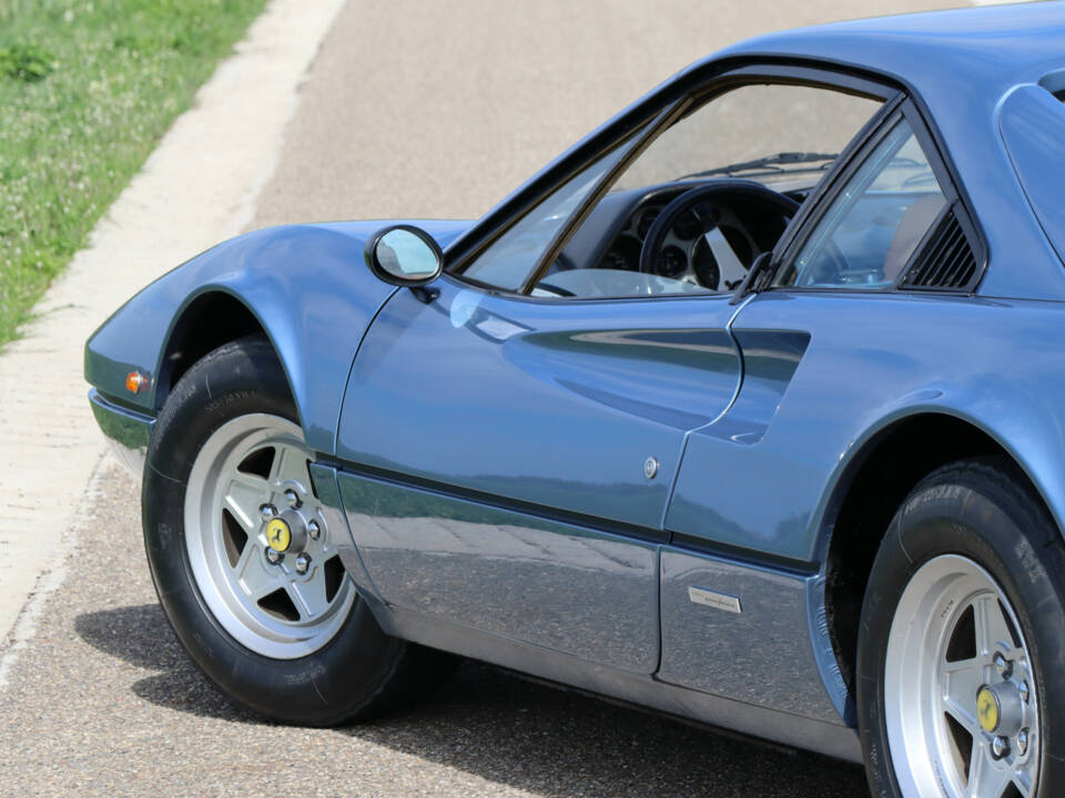 Image 18/50 of Ferrari 308 GTB (1976)