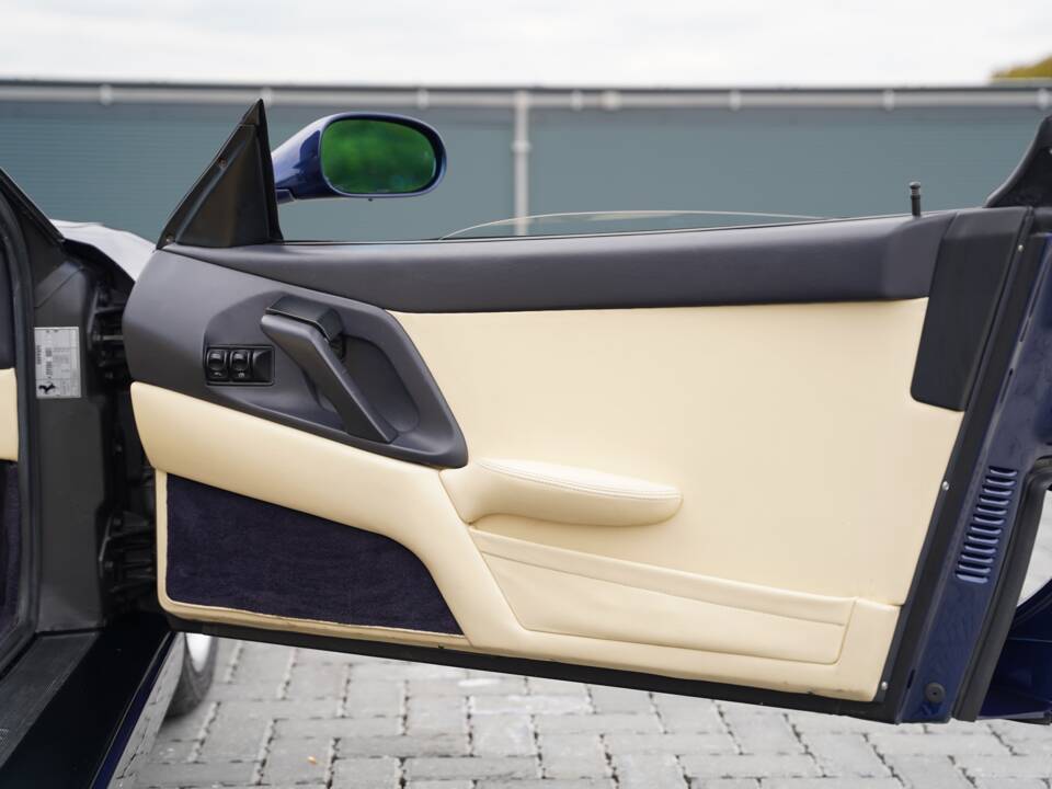 Image 14/50 de Ferrari F 355 Spider (1998)