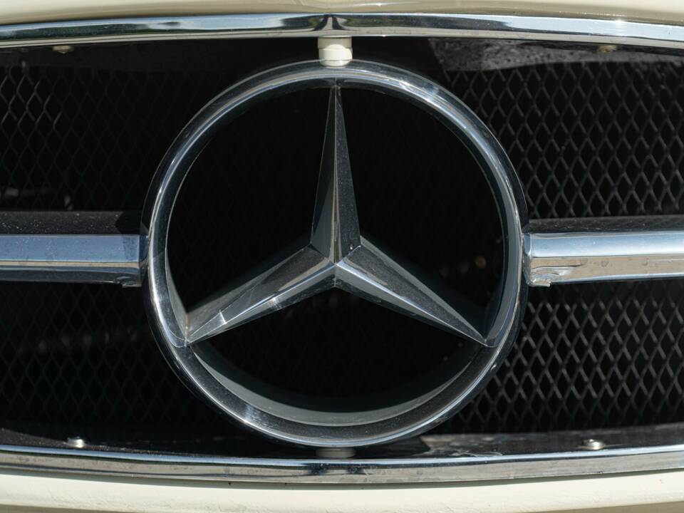 Afbeelding 27/50 van Mercedes-Benz 190 SL (1959)