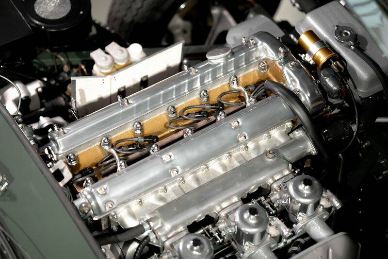 Image 43/50 de Jaguar Type E 4.2 (1966)