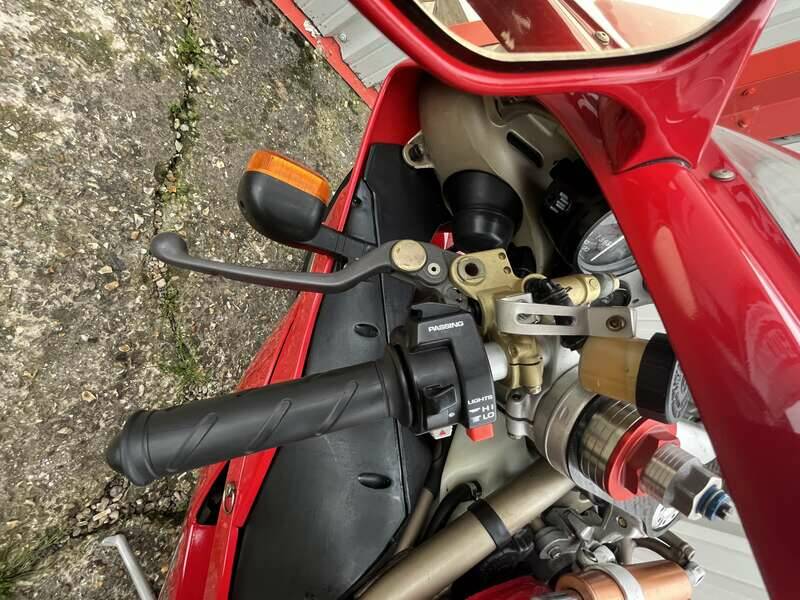 Image 17/30 of Ducati DUMMY (1995)