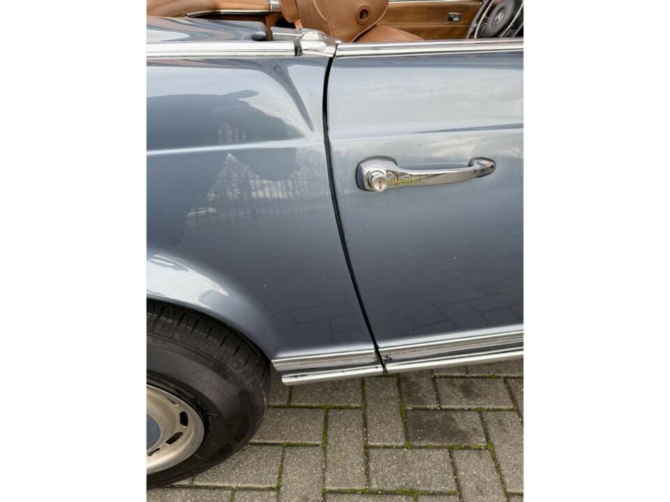 Immagine 21/50 di Mercedes-Benz 280 SL (1969)