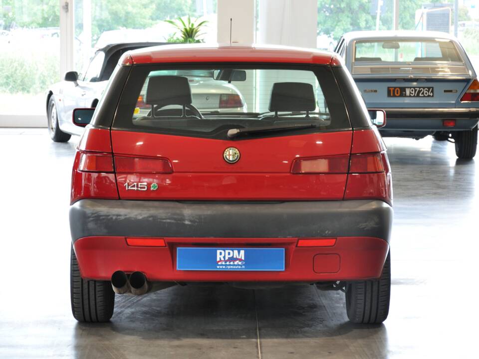 Afbeelding 4/29 van Alfa Romeo 145 Quadrifoglio Verde (1996)