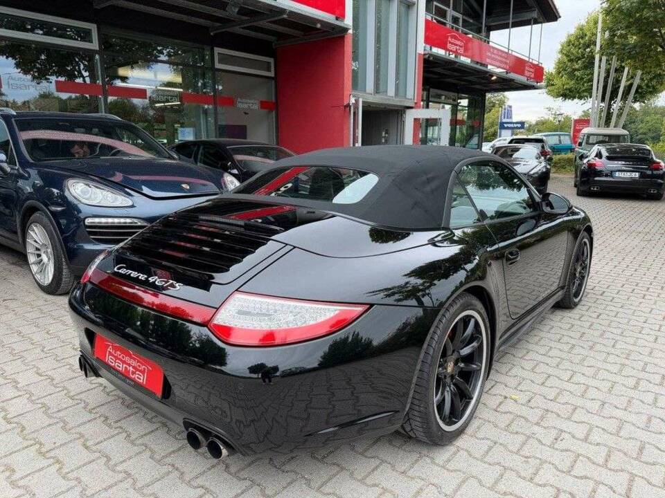 Bild 29/36 von Porsche 911 Carrera 4 GTS (2011)