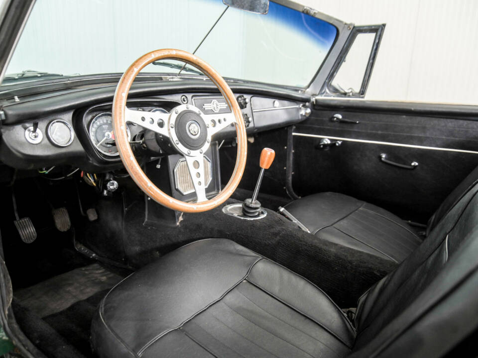 Immagine 11/50 di MG MGB (1965)