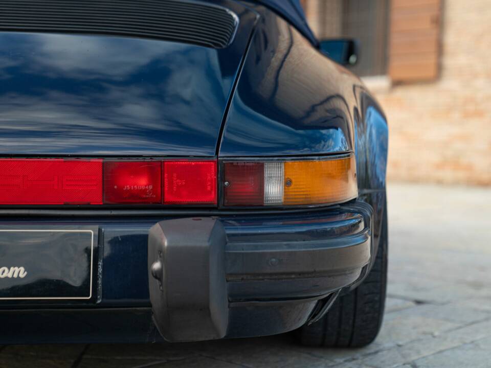 Bild 12/50 von Porsche 911 Carrera 3.2 (1989)