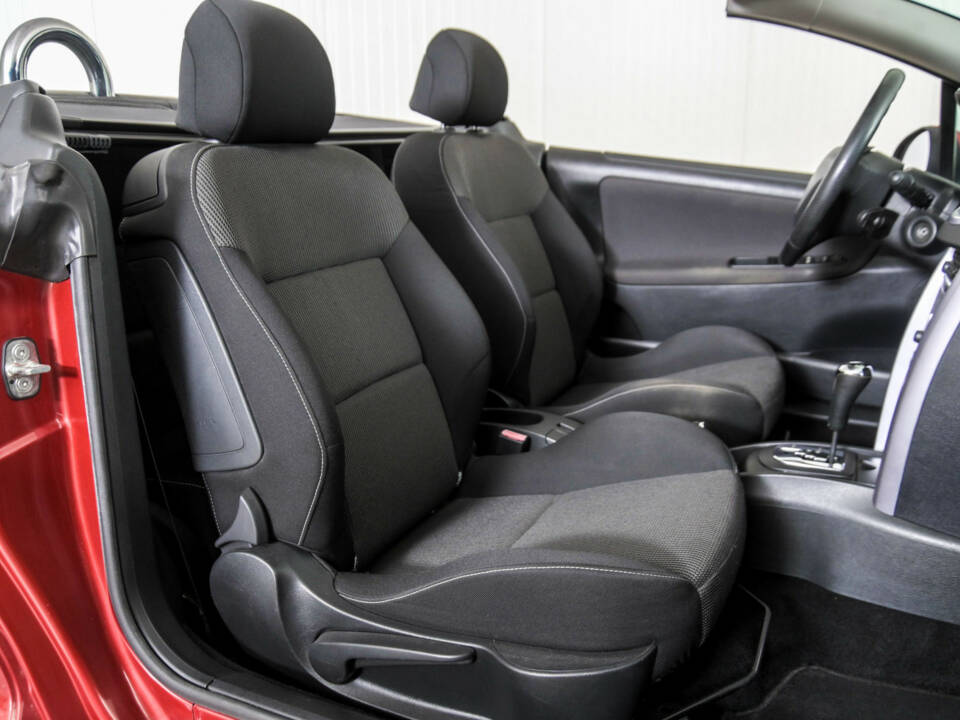 Imagen 21/50 de Peugeot 207 CC 1.6 VTi (2008)