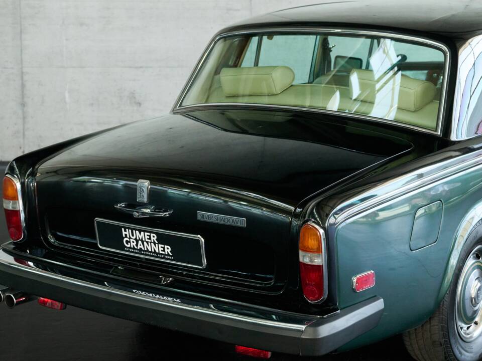 Imagen 36/50 de Rolls-Royce Silver Shadow II (1977)