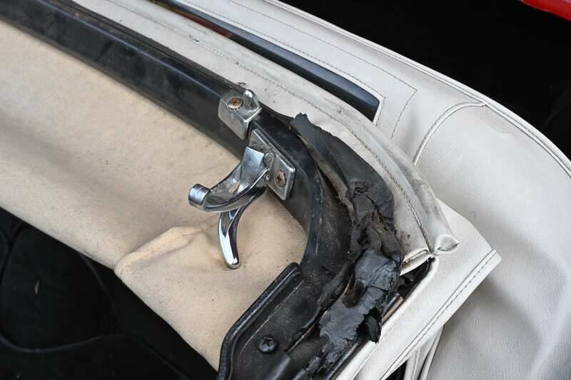 Image 17/50 de Chevrolet Corvette Sting Ray Convertible (1963)