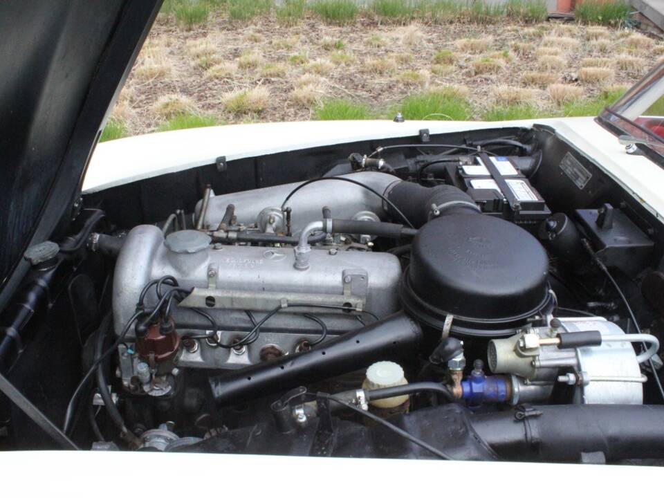 Image 6/17 of Mercedes-Benz 190 SL (1959)