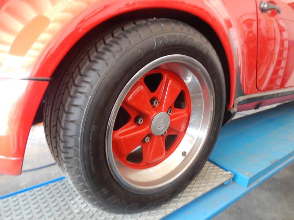 Imagen 68/85 de Porsche 911 Carrera 3.2 (1986)