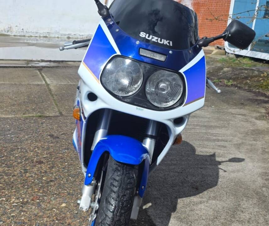 Immagine 12/32 di Suzuki GSX-R 1100 (1992)