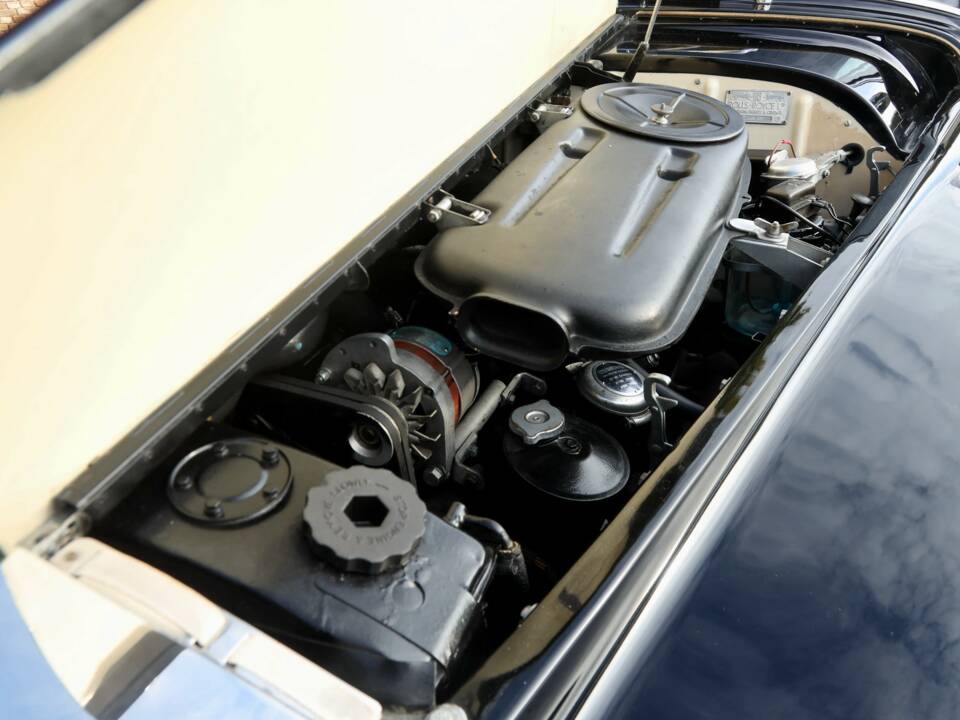 Image 4/50 de Rolls-Royce Silver Cloud III (1965)