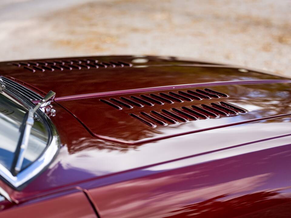 Image 27/50 of Jensen Interceptor MK III (1975)