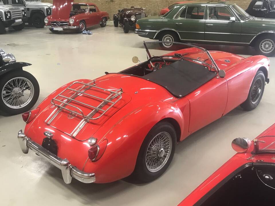 Bild 2/16 von MG MGA 1500 (1956)