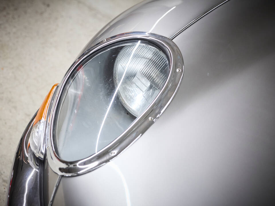 Immagine 20/99 di Jaguar E-Type 3.8 (1964)