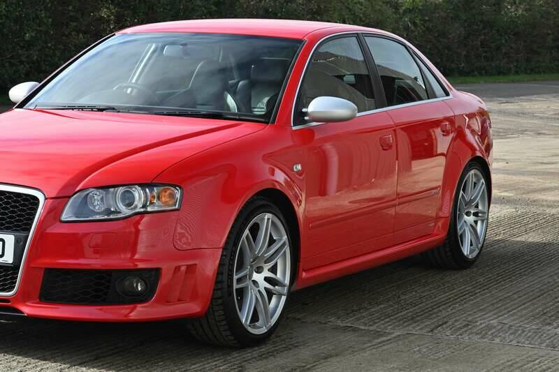 Image 14/50 of Audi RS4 (2006)