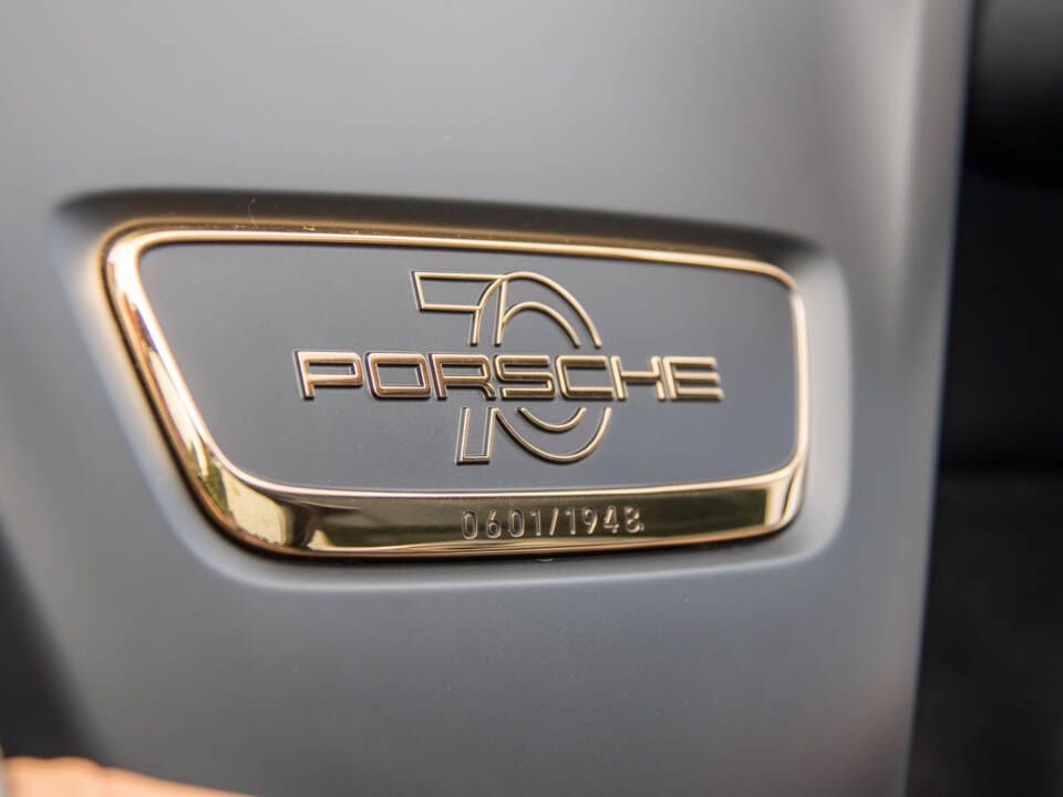 Image 24/26 of Porsche 911 Speedster (2019)