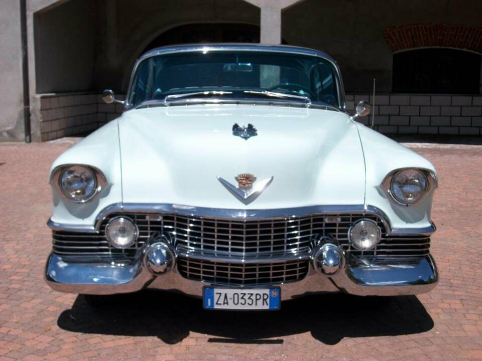 Image 3/8 of Cadillac 62 Coupe DeVille (1954)