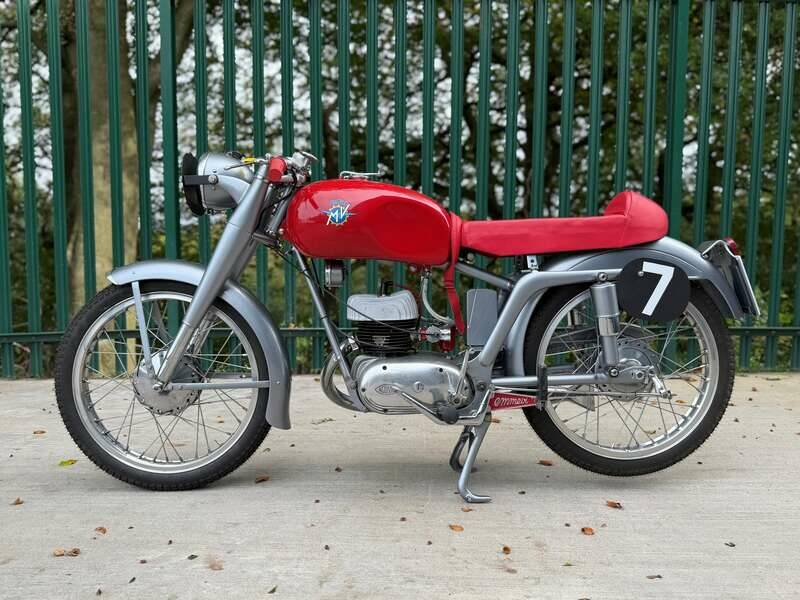 Bild 2/45 von MV Agusta 150 Sport (1953)