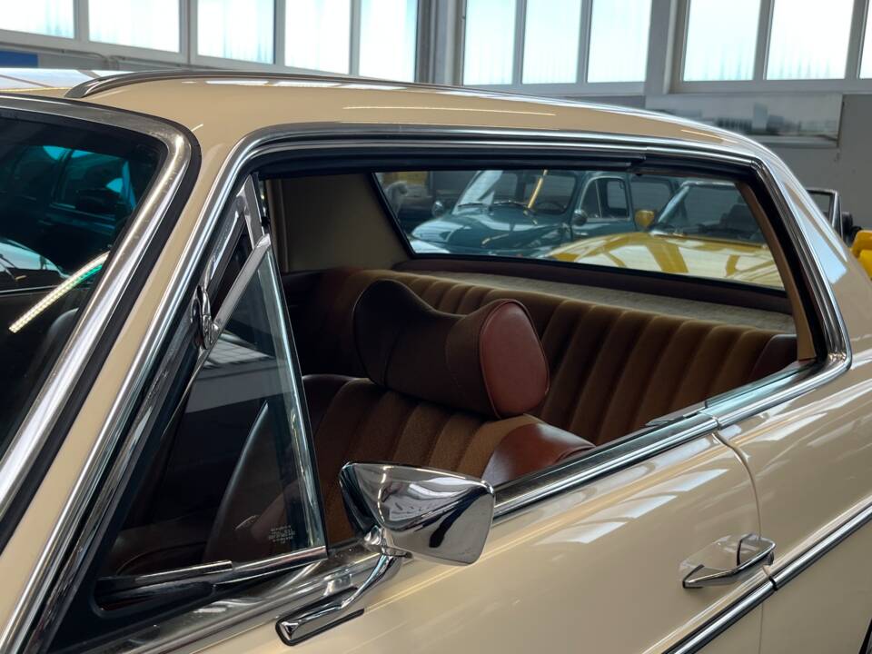 Bild 33/43 von Mercedes-Benz 280 CE (1973)