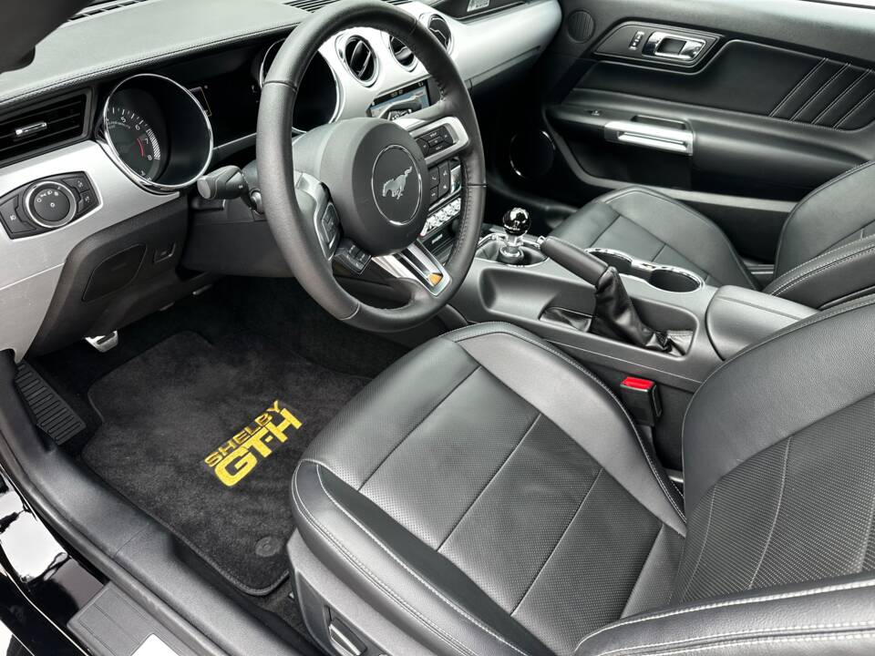Image 25/44 of Ford Shelby GT/H (2017)