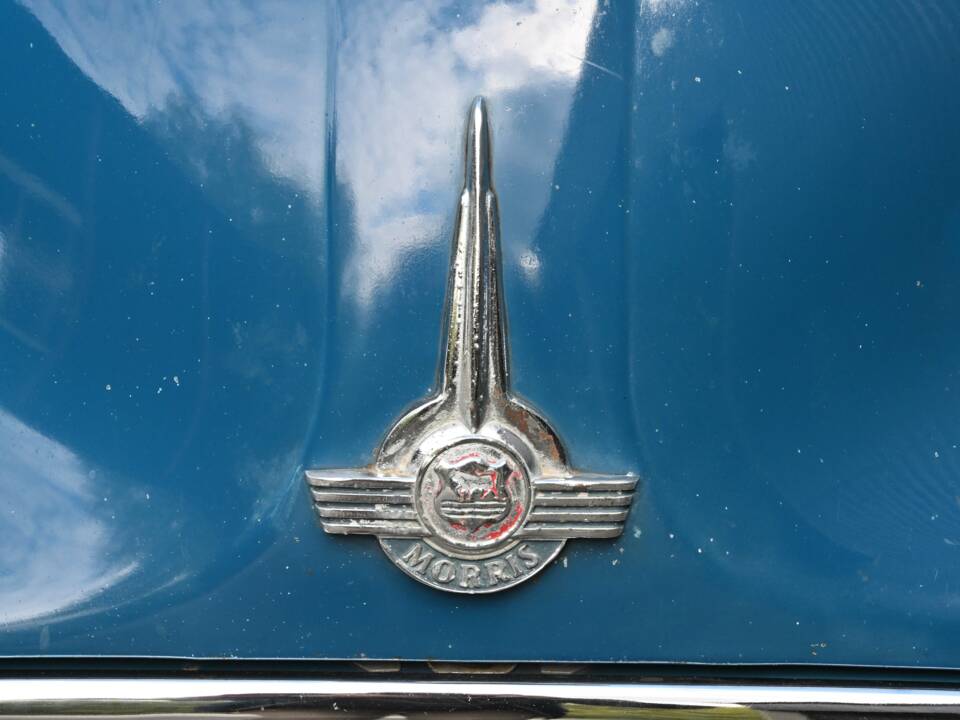 Image 25/37 of Morris Minor 1000 Traveller (1971)