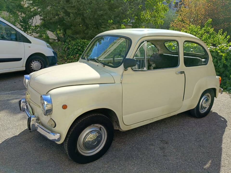 Immagine 22/50 di FIAT 600 D (1969)