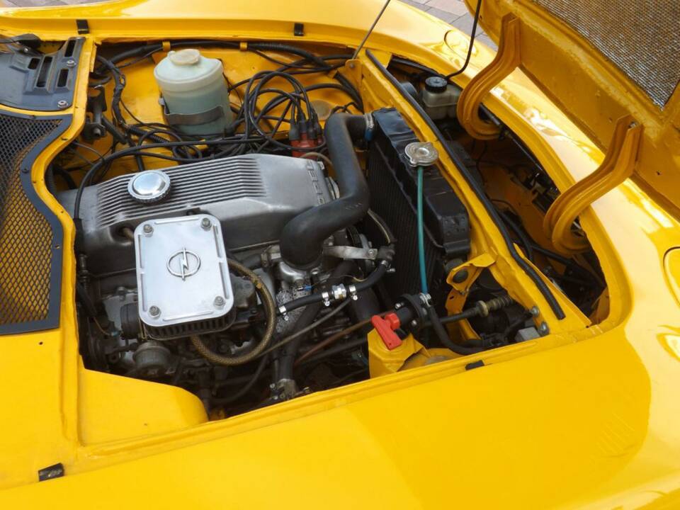 Bild 32/50 von Opel GT 1900 (1973)