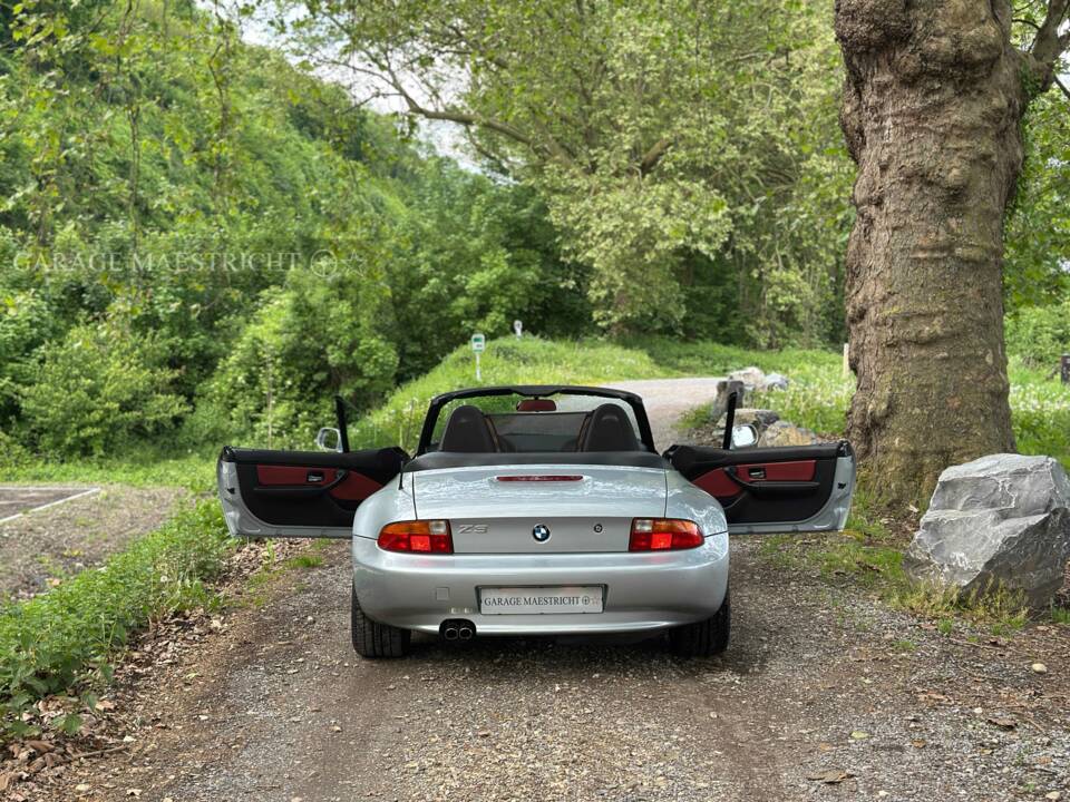 Afbeelding 92/96 van BMW Z3 2.8 (1998)