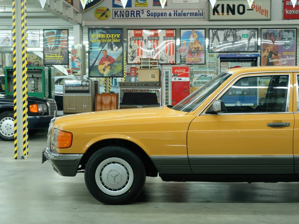 Bild 17/50 von Mercedes-Benz 280 SE (1981)