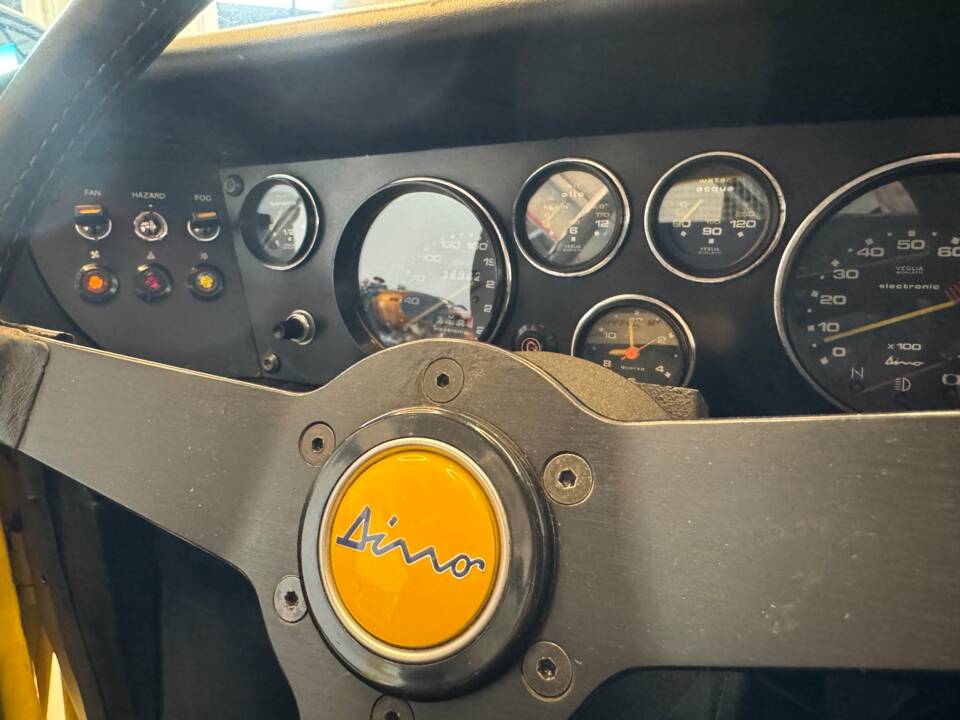 Immagine 17/22 di Ferrari Dino 208 GT4 (1975)