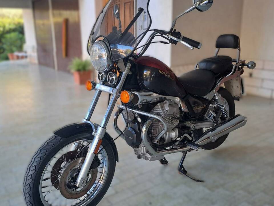 Immagine 2/34 di Moto Guzzi Nevada 750 (1998)