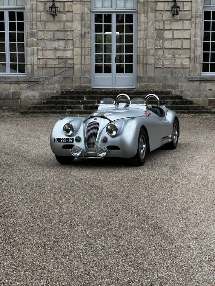Image 11/26 of Jaguar XK 120 OTS (1952)