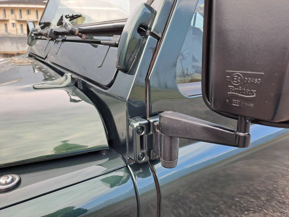 Immagine 66/83 di Land Rover Defender 90 Td5 (1999)