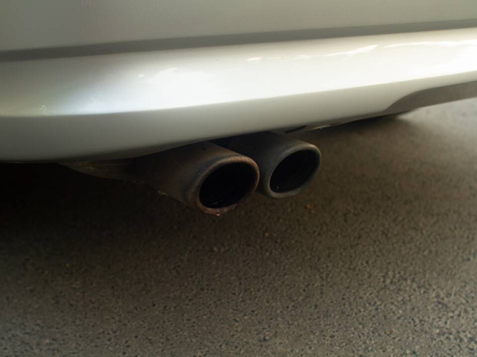 Afbeelding 43/58 van BMW 330i (2002)