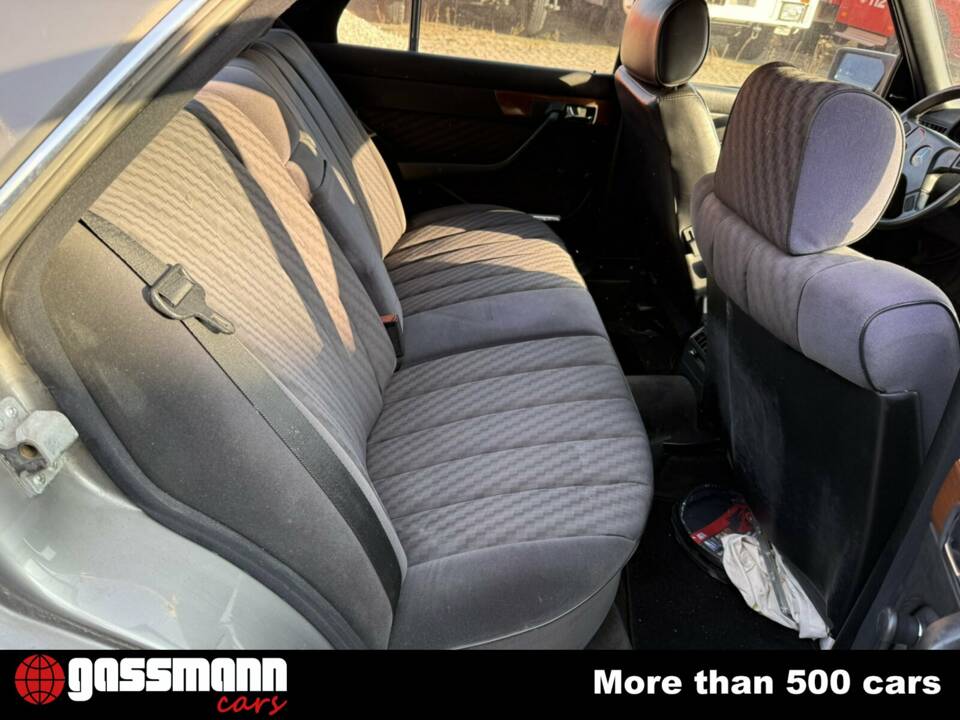 Afbeelding 12/15 van Mercedes-Benz 500 SE (1990)