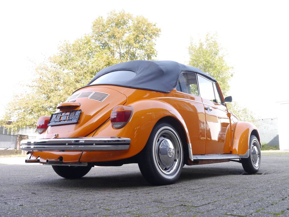 Image 18/58 of Volkswagen Kever 1303 (1973)