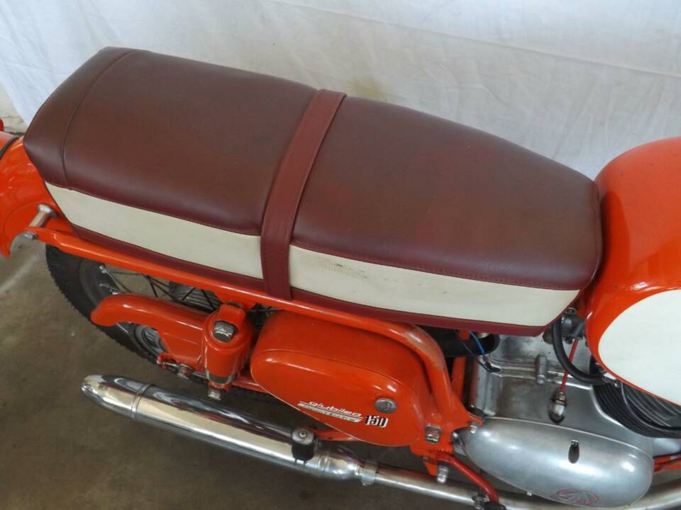 Image 17/50 de Gilera Giubileo 150 (1963)