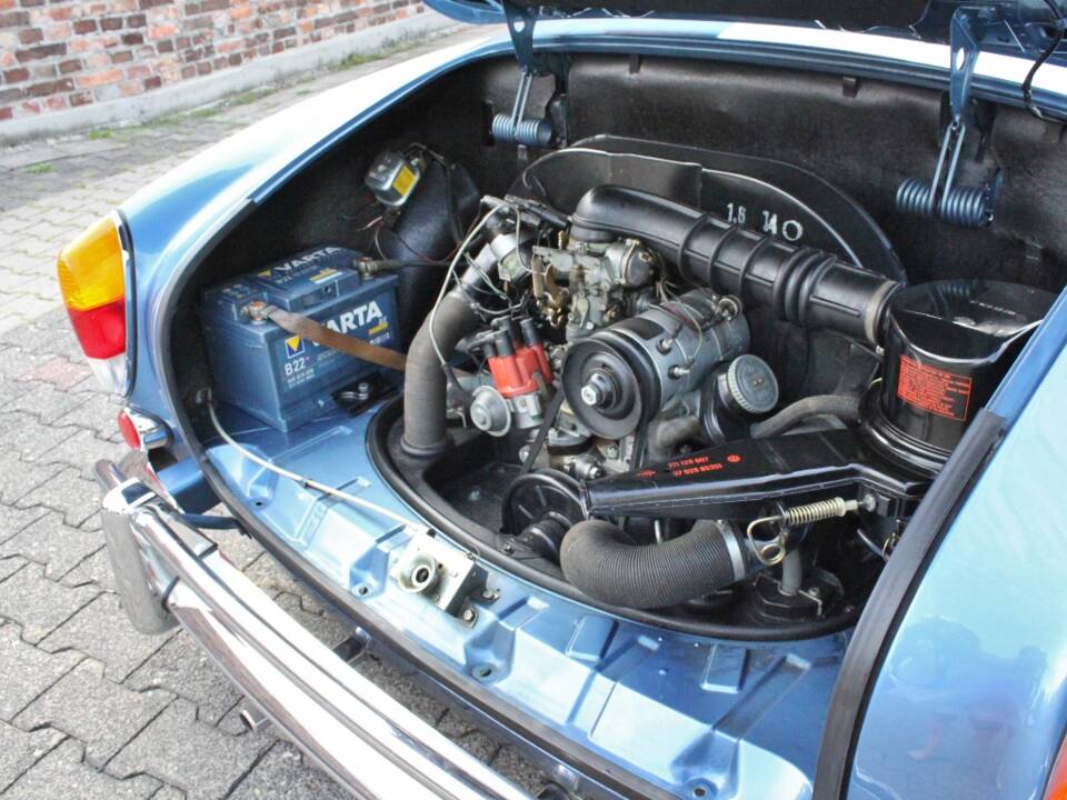Imagen 10/27 de Volkswagen Karmann Ghia 1600 (1971)
