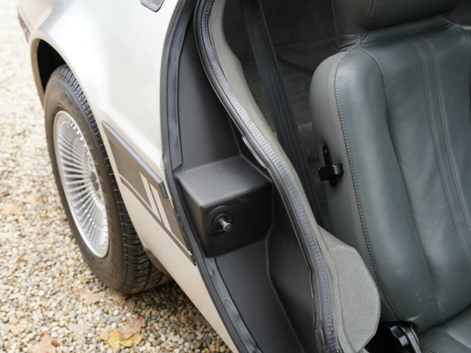 Image 50/50 of DeLorean DMC-12 (1982)