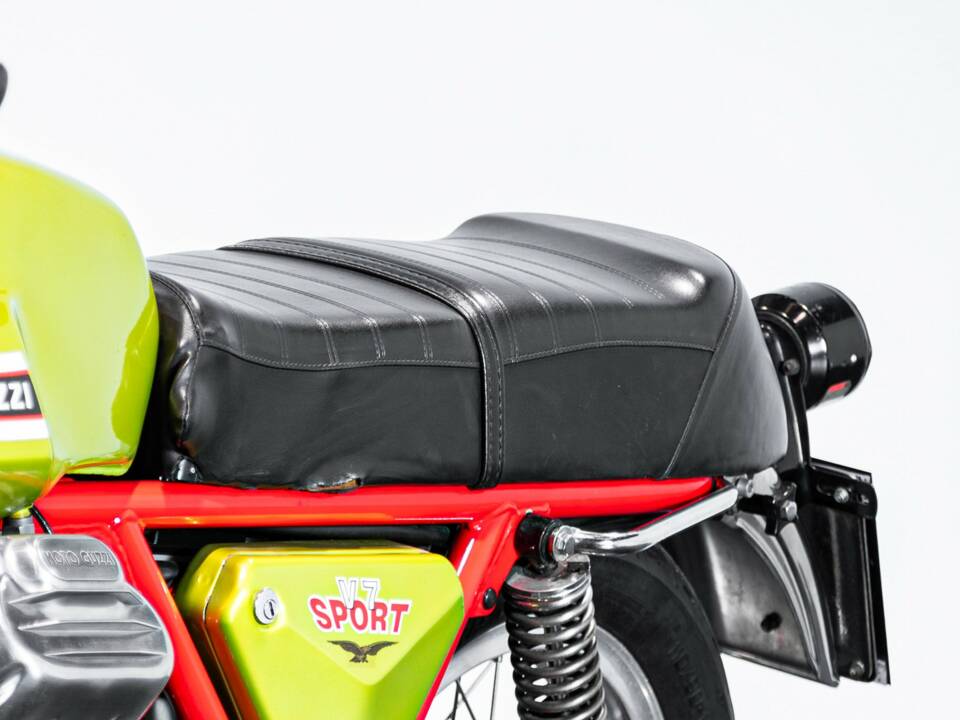 Afbeelding 22/50 van Moto Guzzi DUMMY (1972)