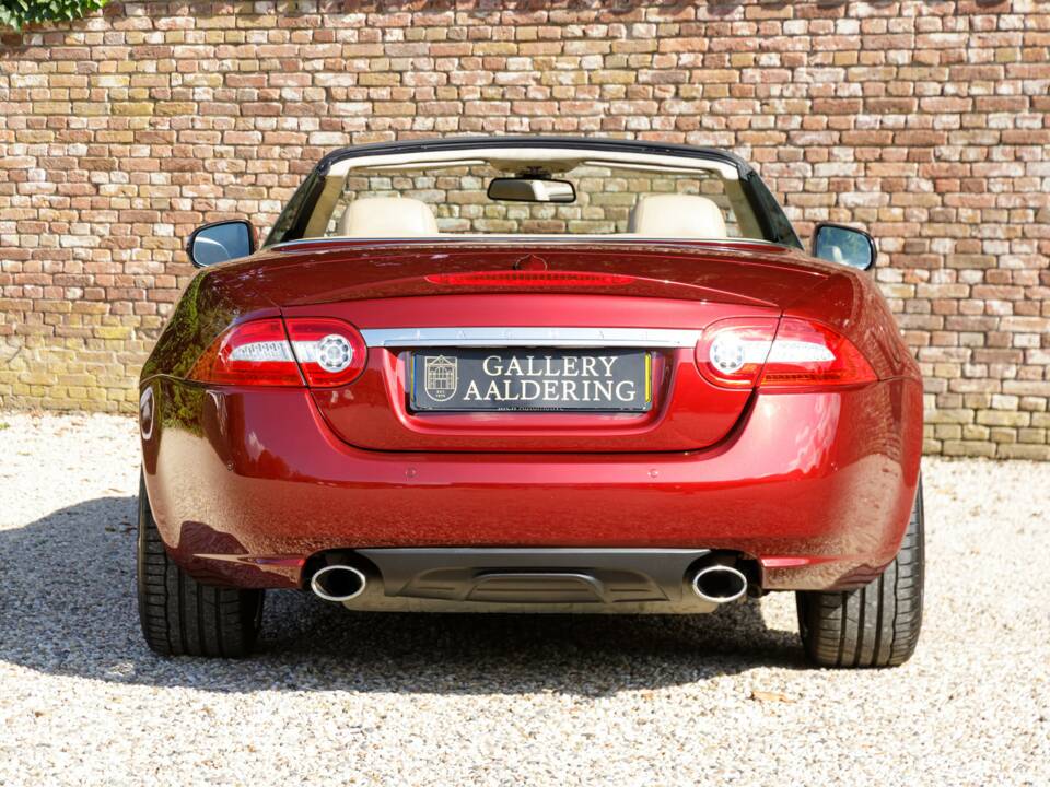 Image 30/50 of Jaguar XK (2011)