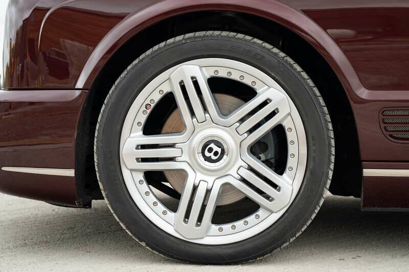 Image 48/50 of Bentley Brooklands (2008)