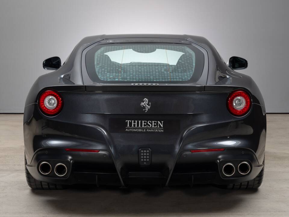 Imagen 12/40 de Ferrari F12berlinetta (2014)