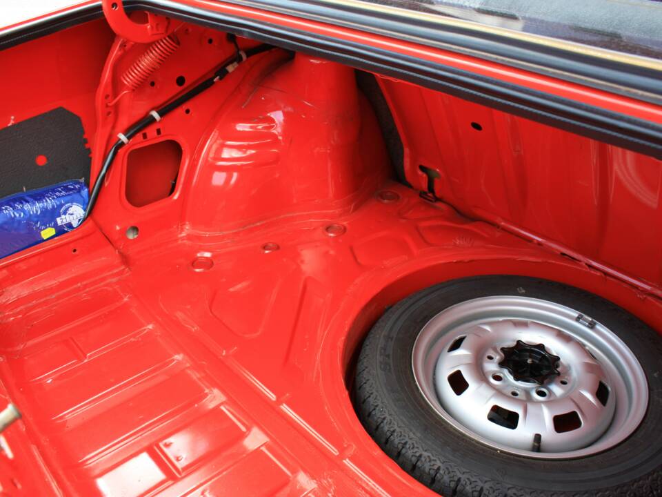 Image 10/32 de Volkswagen Derby I 1.3 (1979)
